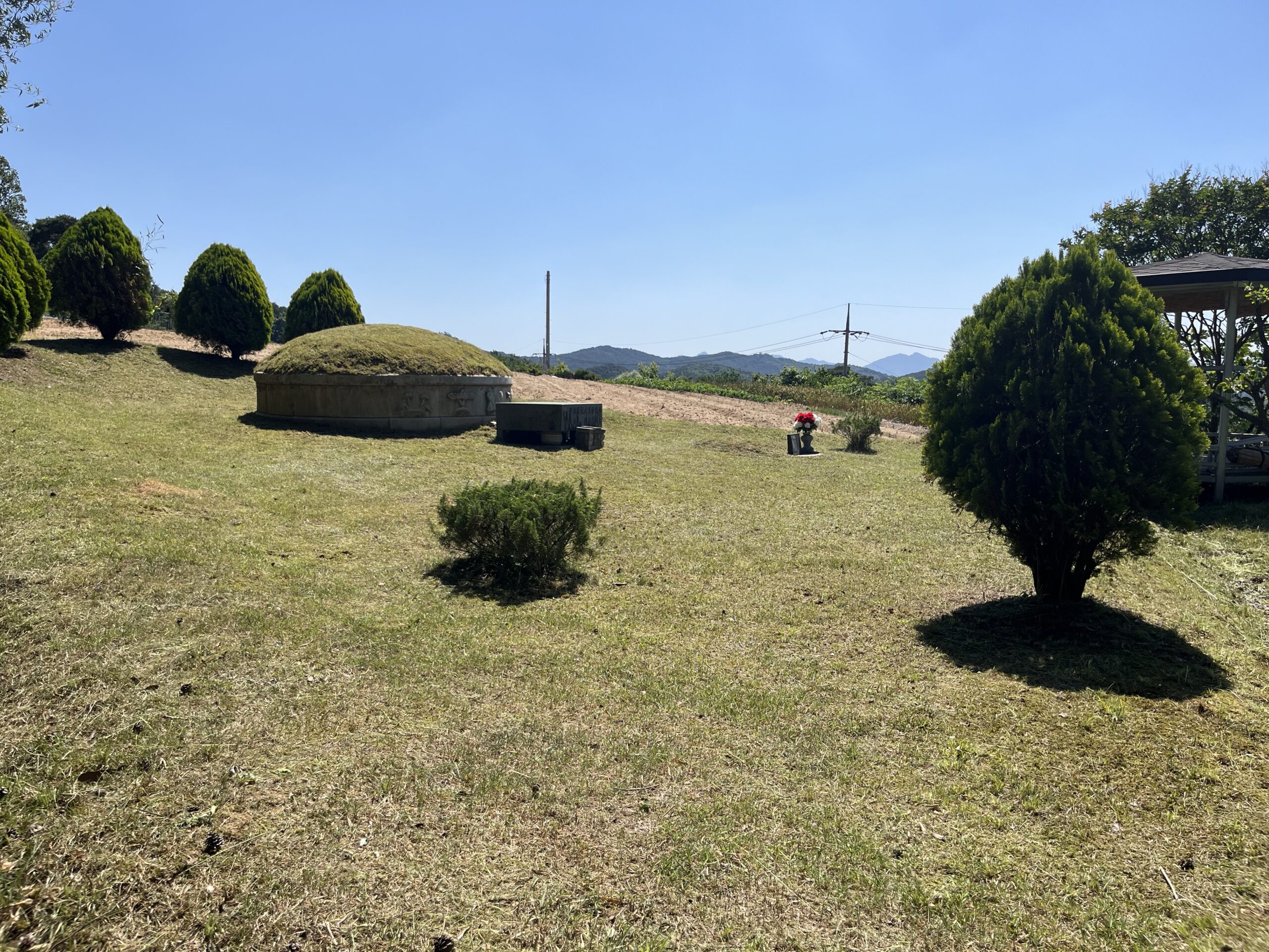 묘역 관리 현장 2